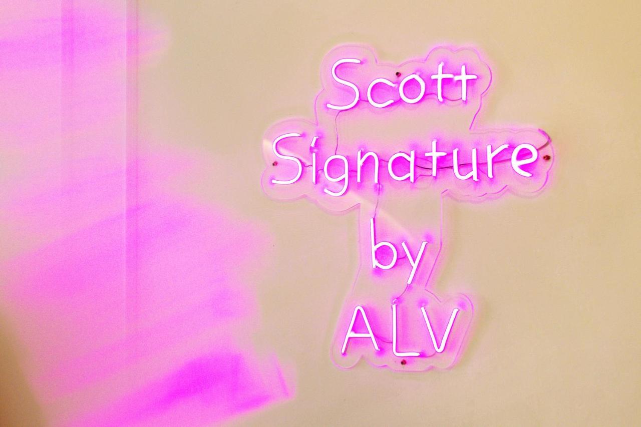 Scott Signature Suites By Alv George Town Exterior photo